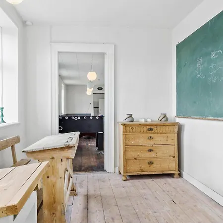 4 Bedroom Gorgeous In