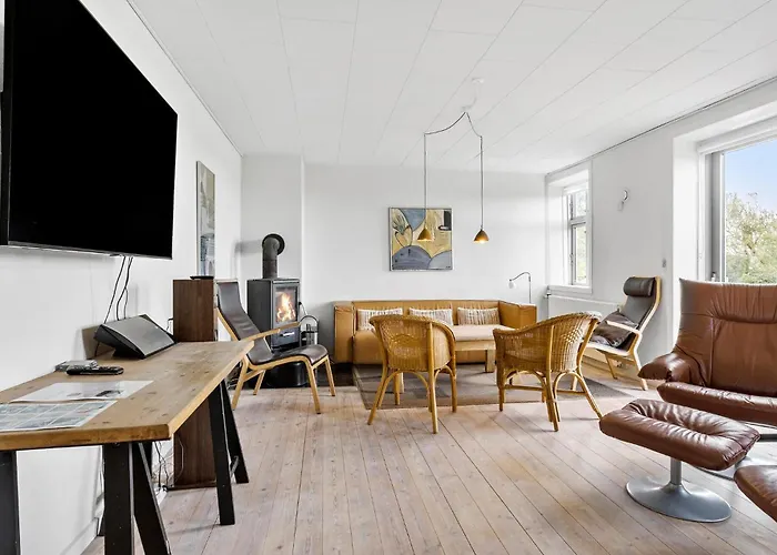 4 Bedroom Gorgeous In Vestervig