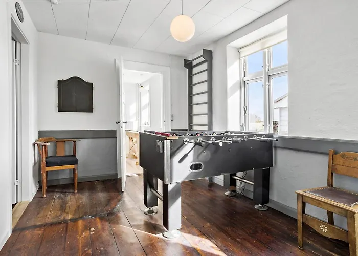 4 Bedroom Gorgeous In *